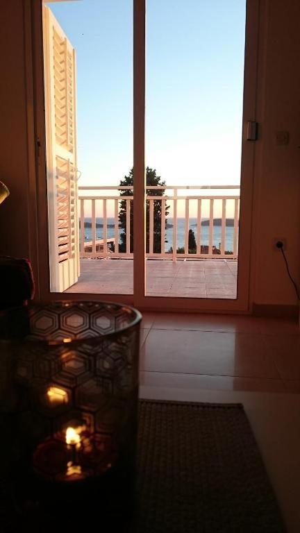 Apartments Mare 2 Hvar Town Exterior photo