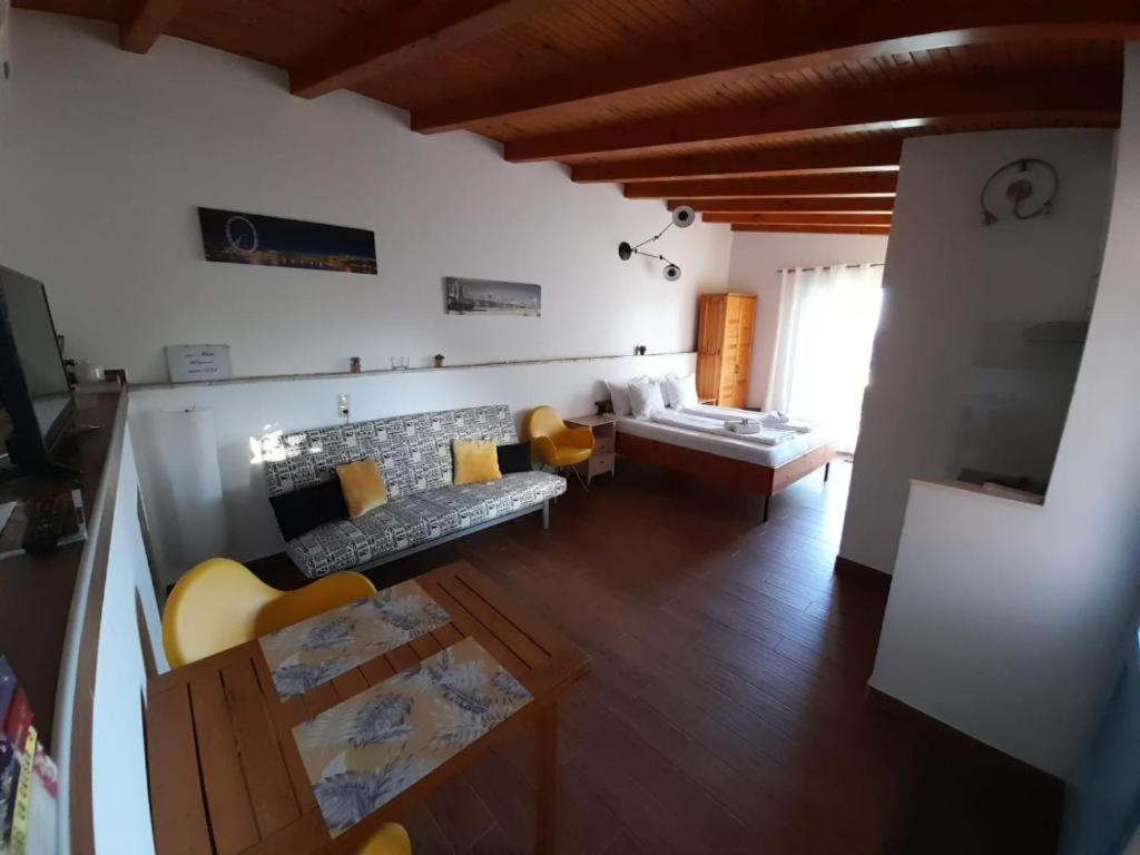 Apartments Mare 2 Hvar Town Exterior photo