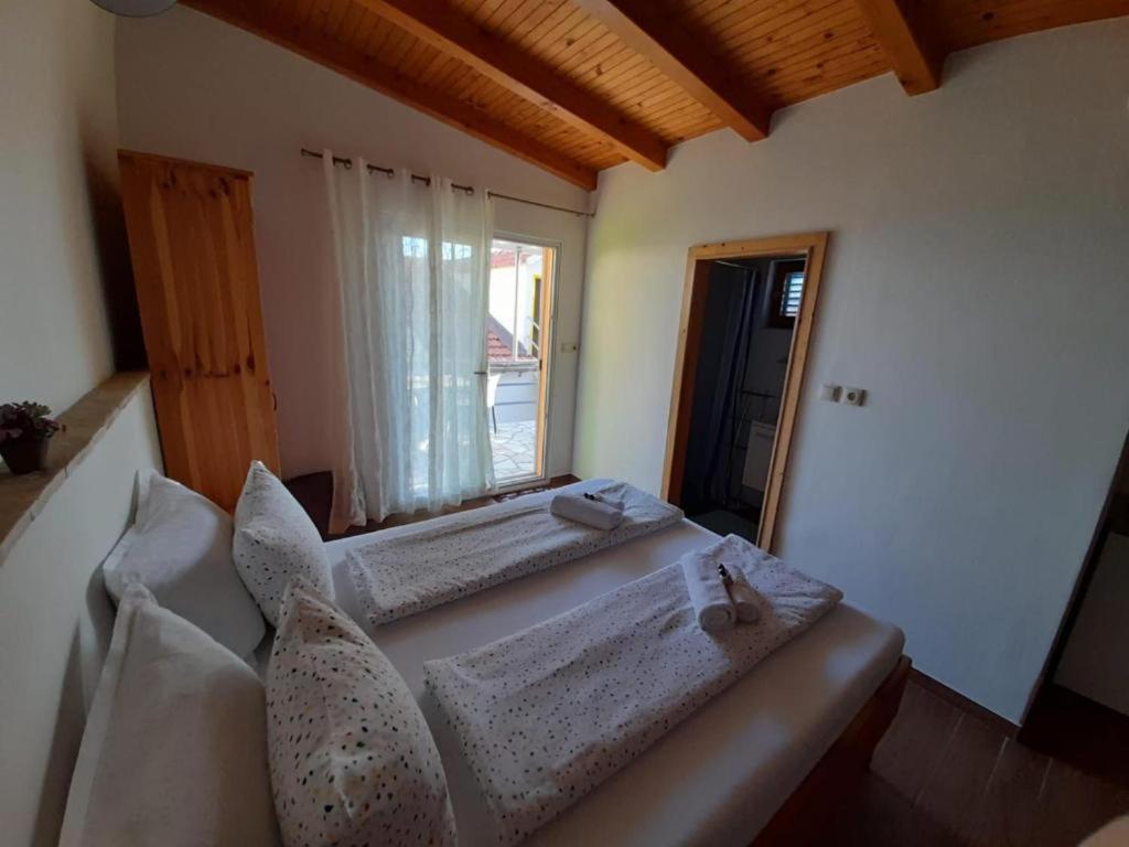 Apartments Mare 2 Hvar Town Exterior photo